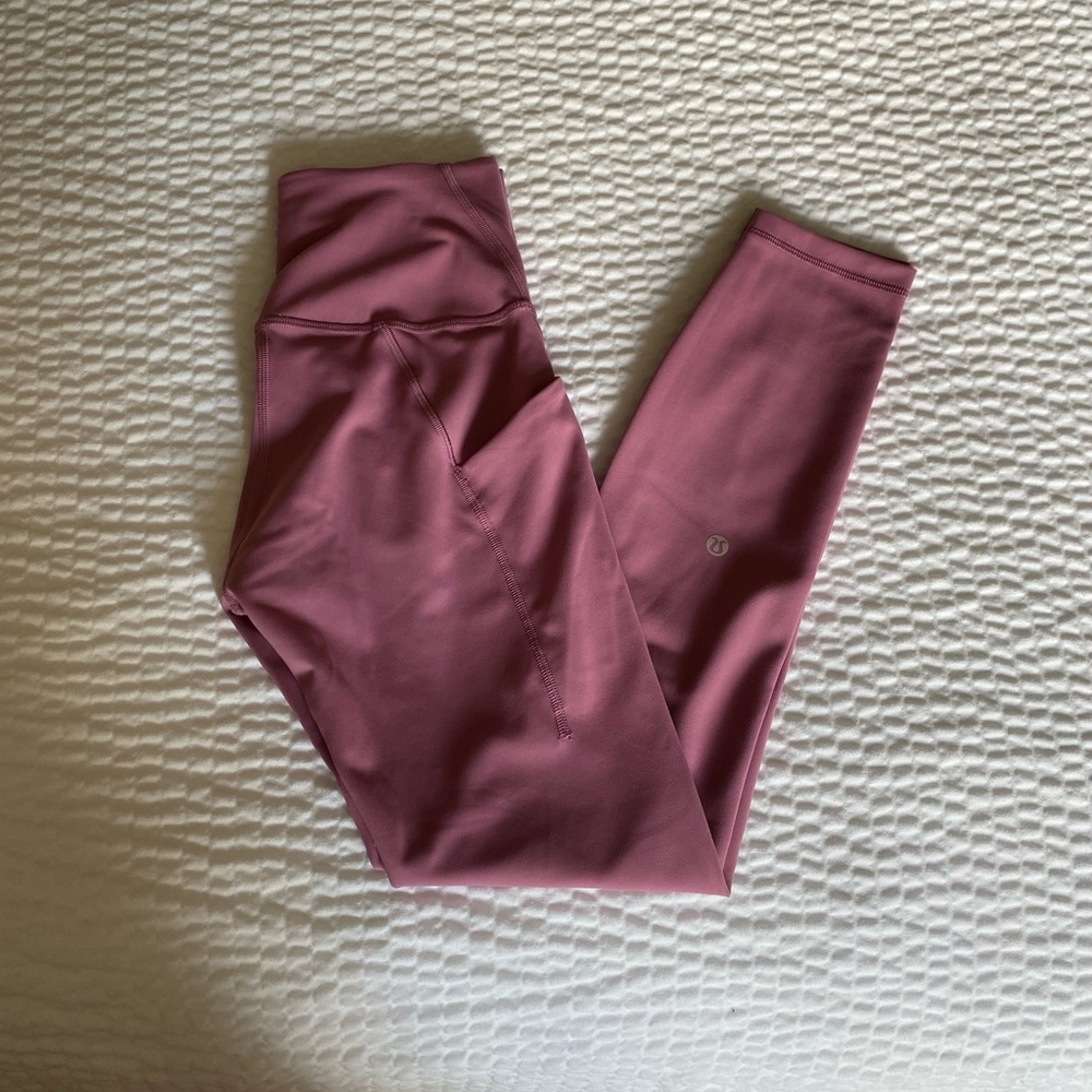 Lululemon leggings with pockets
